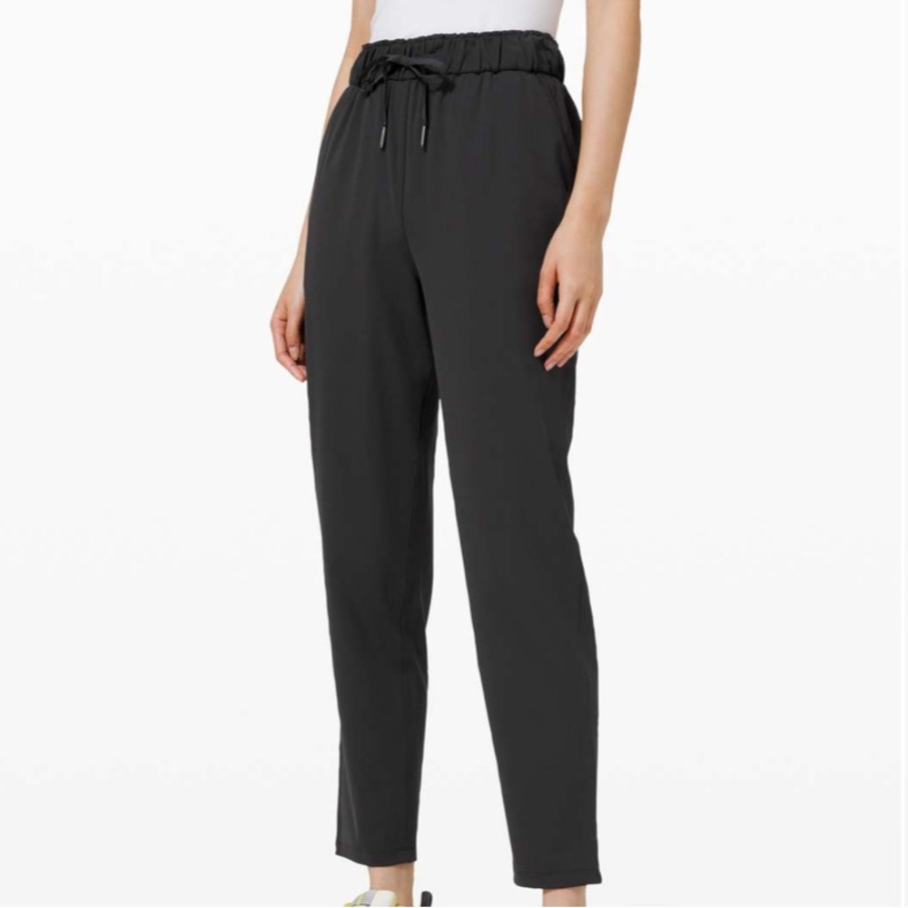 EUC Lululemon Keep Moving Pants Luxtreme